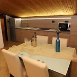 Appartement Leona *
