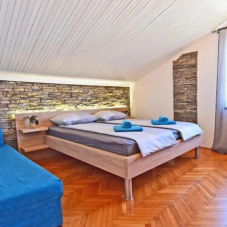 Leona Lejlighed Pula