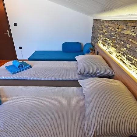 Apartman Leona Póla