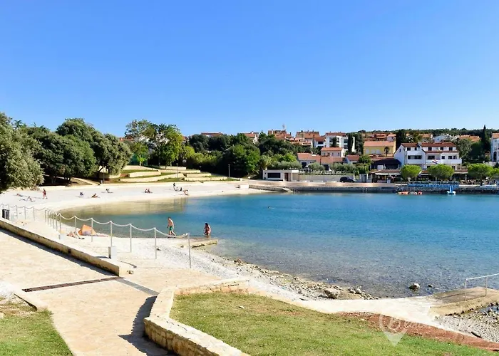 Διαμέρισμα Leona *